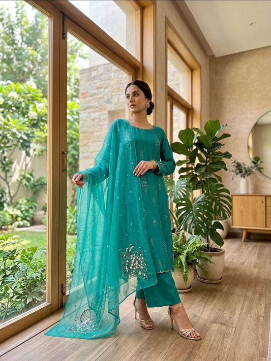 Teal Pearl Formal